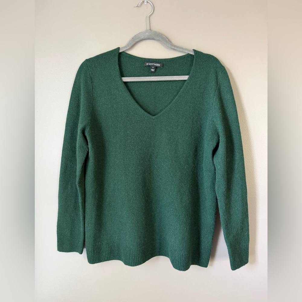 41 Hawthorn Forest Green V-Neck Sweater 100% cashmere size M